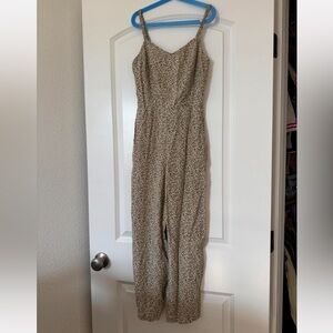 •Floral Jumpsuit•